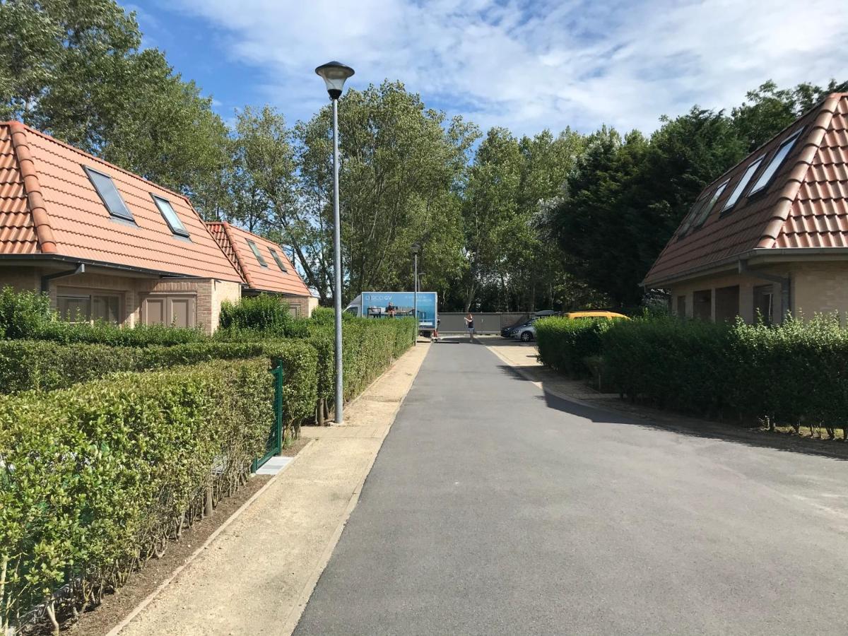 Vakantiehuisje De Panne Vlak Aan Plopsaland En De Zee Zewnętrze zdjęcie